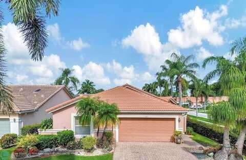 9711 Harbour Lake Cir, Boynton Beach, FL 33437