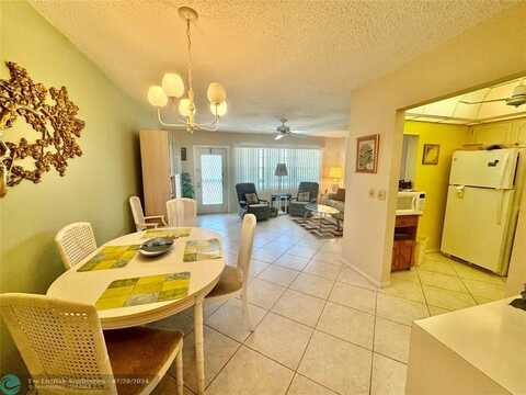 342 Oakridge S, Deerfield Beach, FL 33442