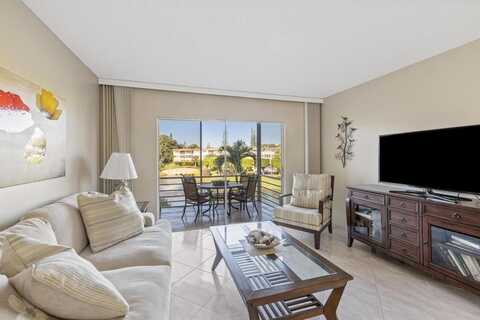 3501 NW 47th Ave, Lauderdale Lakes, FL 33319