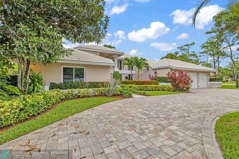 4670 W Leitner Dr, Coral Springs, FL 33067