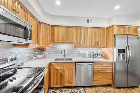 804 Cypress Grove Ln, Pompano Beach, FL 33069