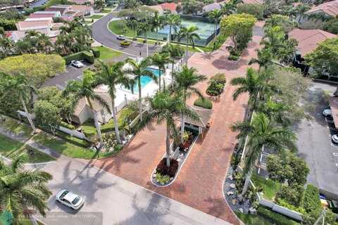 95 Pelican Pointe Dr, Delray Beach, FL 33483