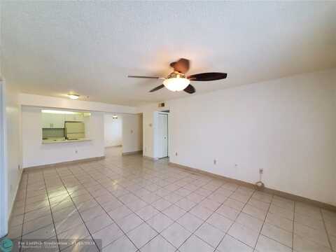 455 NE 210th Circle Ter, Miami, FL 33179