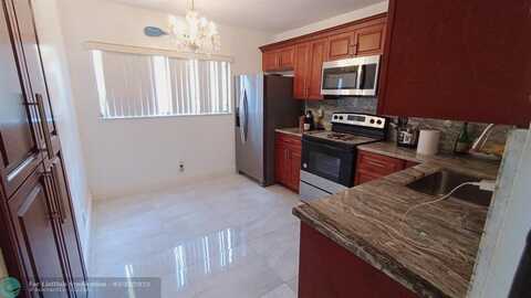 15401 Pembridge Ave, Delray Beach, FL 33484