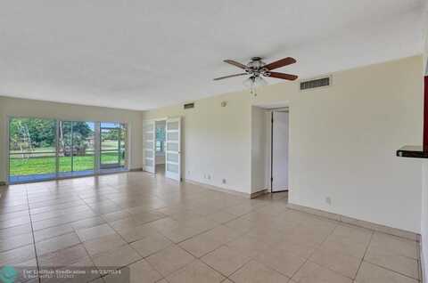 3050 N Palm Aire Dr, Pompano Beach, FL 33069