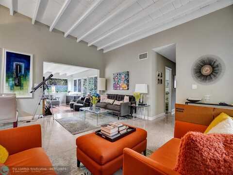 2732 NE 15th Ter, Wilton Manors, FL 33334