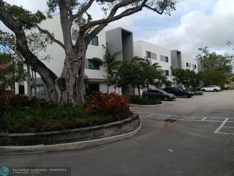 3050 NW 68th St, Fort Lauderdale, FL 33309