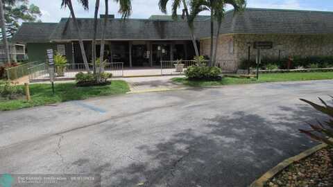 4279 NW 89th Ave, Coral Springs, FL 33065