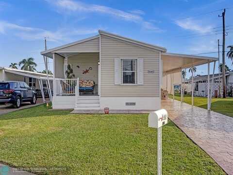 8580 SW 18 ST, Davie, FL 33324