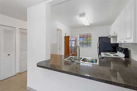 3250 NW 85th Ave, Coral Springs, FL 33065