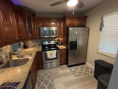 2851 Somerset, Oakland Park, FL 33311