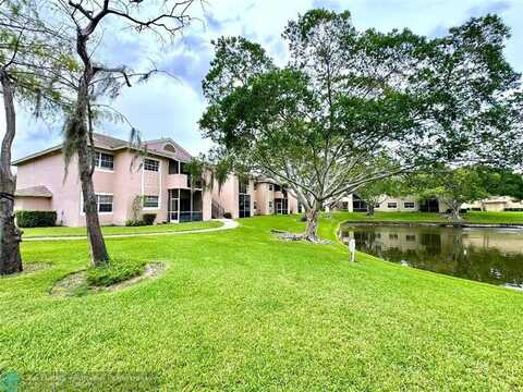 840 Cypress Park Way, Pompano Beach, FL 33064