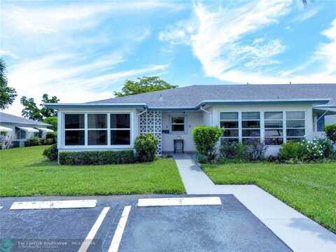 1215 S Drive Way, Delray Beach, FL 33445