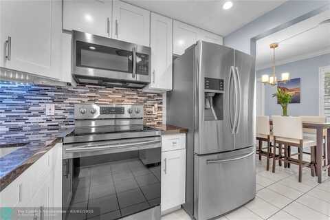 290 Farnham M, Deerfield Beach, FL 33442
