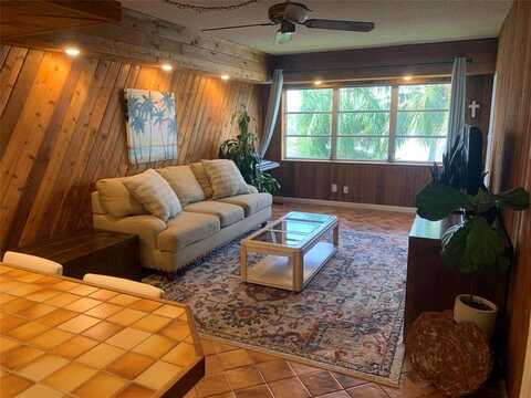 4311 Crystal Lake Dr, Deerfield Beach, FL 33064