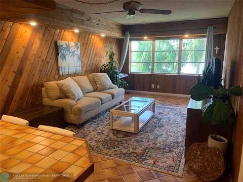 4311 Crystal Lake Dr, Deerfield Beach, FL 33064