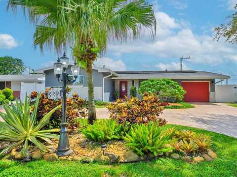 8890 NW 10th St, Pembroke Pines, FL 33024
