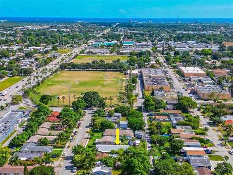 2432 Sherman St, Hollywood, FL 33020