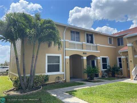 800 NE 212th Ter, Miami, FL 33179