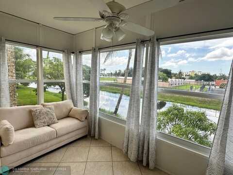 3990 NW 42nd Ave, Lauderdale Lakes, FL 33319