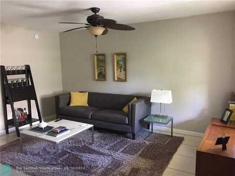 2741 NE 8th Ave, Wilton Manors, FL 33334