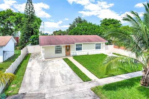 2731 NW 9th St, Pompano Beach, FL 33069