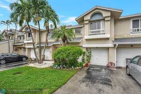 2043 Discovery Cir E, Deerfield Beach, FL 33442