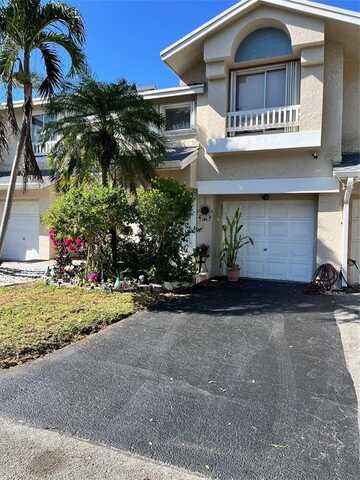 2043 Discovery Cir E, Deerfield Beach, FL 33442