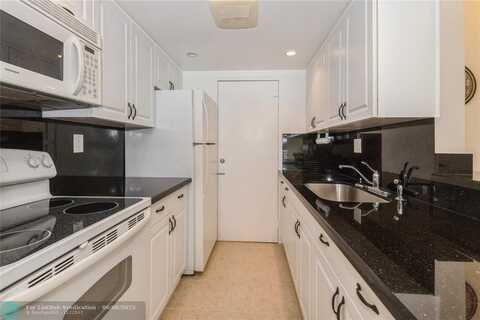 720 Orton Ave, Fort Lauderdale, FL 33304