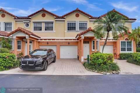 1962 NE 7th St, Deerfield Beach, FL 33441