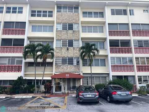 215 SE 3rd Ave, Hallandale Beach, FL 33009