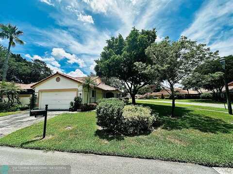 10607 Ladypalm Lane, Boca Raton, FL 33498