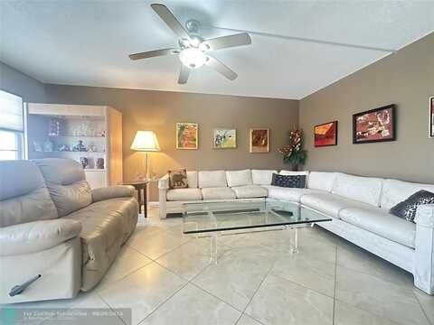 3040 Lyndhurst J, Deerfield Beach, FL 33442