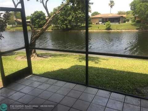 9539 N Belfort Cir, Tamarac, FL 33321