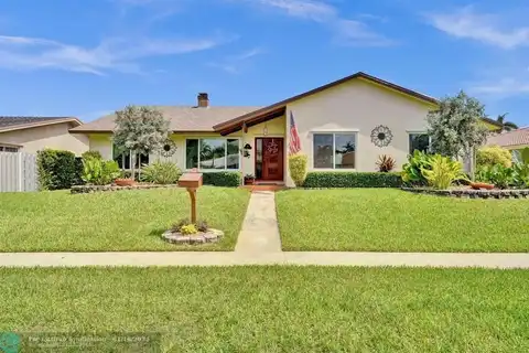 211 SE 2nd Ter, Dania Beach, FL 33004