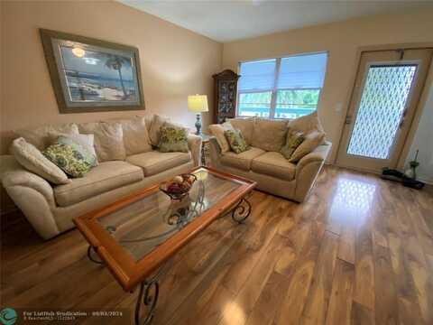 277 Newport R, Deerfield Beach, FL 33442