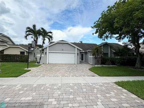 5762 SW 88th Ter, Cooper City, FL 33328