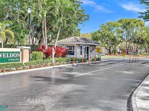 9599 Weldon Cir, Tamarac, FL 33321