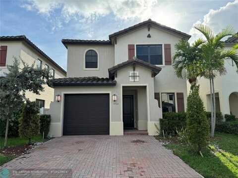 9724 W 34th Ct, Hialeah, FL 33018