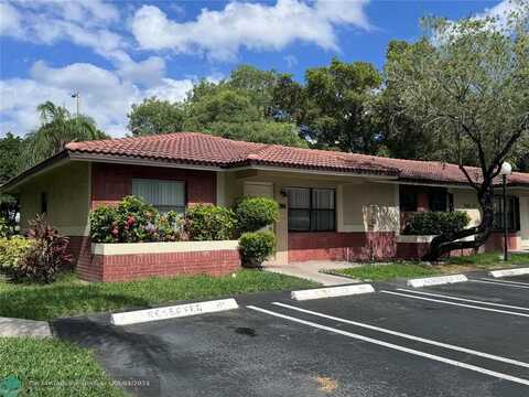 9607 NW 4th St, Coral Springs, FL 33071