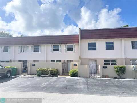 4006 Inverrary Dr, Lauderhill, FL 33319