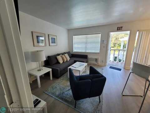 3226 NE 12th St, Pompano Beach, FL 33062