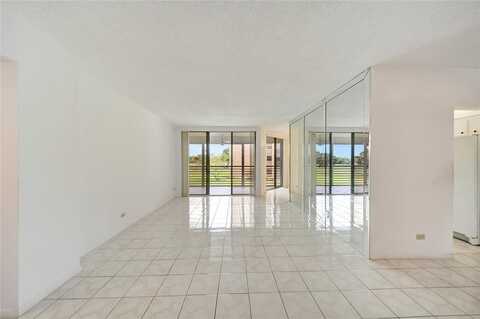 7200 Radice Ct, Lauderhill, FL 33319