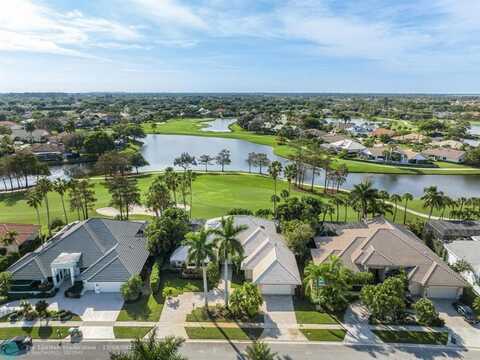 10487 Stonebridge Blvd, Boca Raton, FL 33498