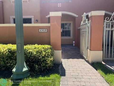 4909 N Harbor Isles Dr, Fort Lauderdale, FL 33312