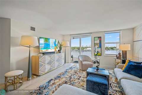 1 Las Olas Circle, Fort Lauderdale, FL 33316