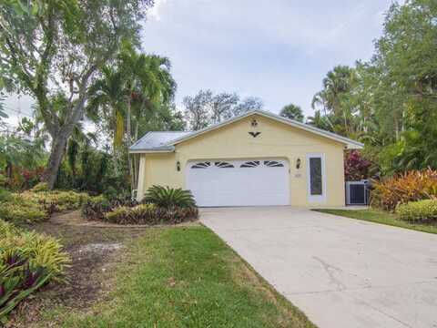 676 Dahlia Lane, Vero Beach, FL 32963