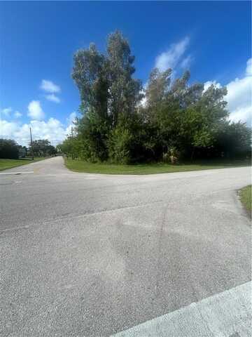 502 Saunders Street, Sebastian, FL 32958