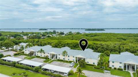 700 Lake Orchid Circle, Vero Beach, FL 32962