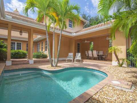 9082 Castle Harbour Circle, Vero Beach, FL 32963